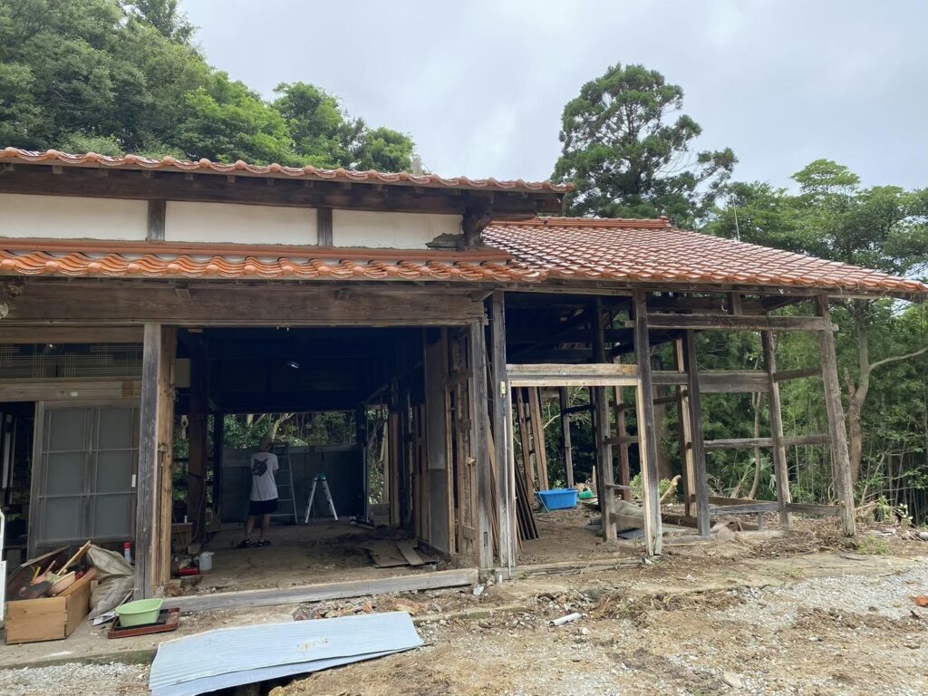 隠岐の島　古民家　リノベーション事例　空き家活用　起業　宿泊施設　創業　補助金　雇用拡充